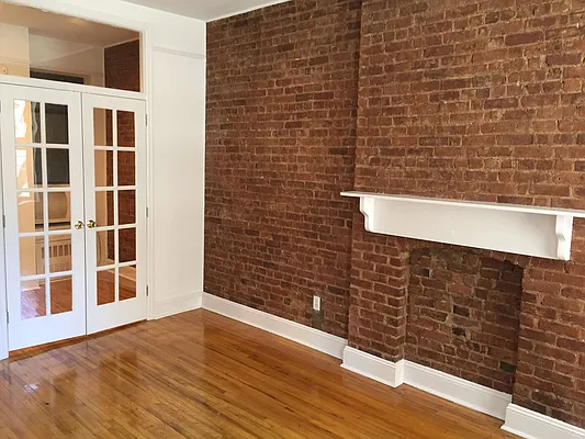 Rented by Metropolis Real Estate of Manhattan | media 24