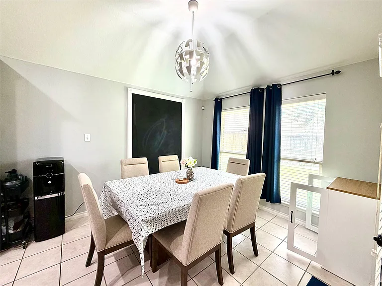 10312 Flat Creek Trl — Photo 14