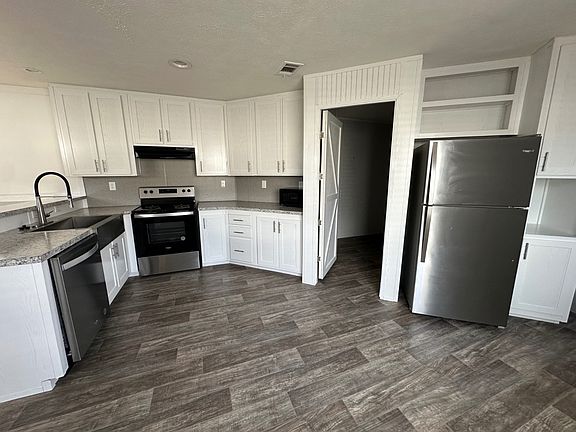 3rd image of 122 Mooney Rd