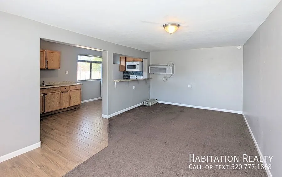 Renovated studio/1bath + a private yard at the Keeling neighborhood! — Photo 3