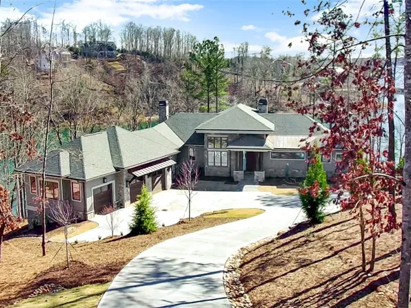 119 Promontory Ct, Six Mile, SC 29682