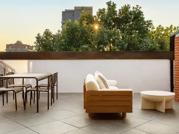 205 Clinton Street image 35 of 38