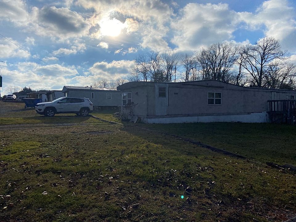 2nd image of 54-102 Glenn Rd