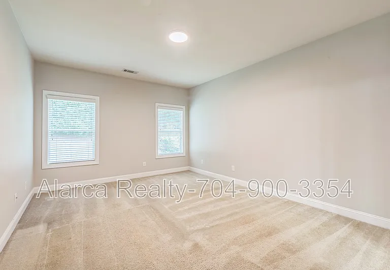 1016 Ridgehaven Rd — Photo 23