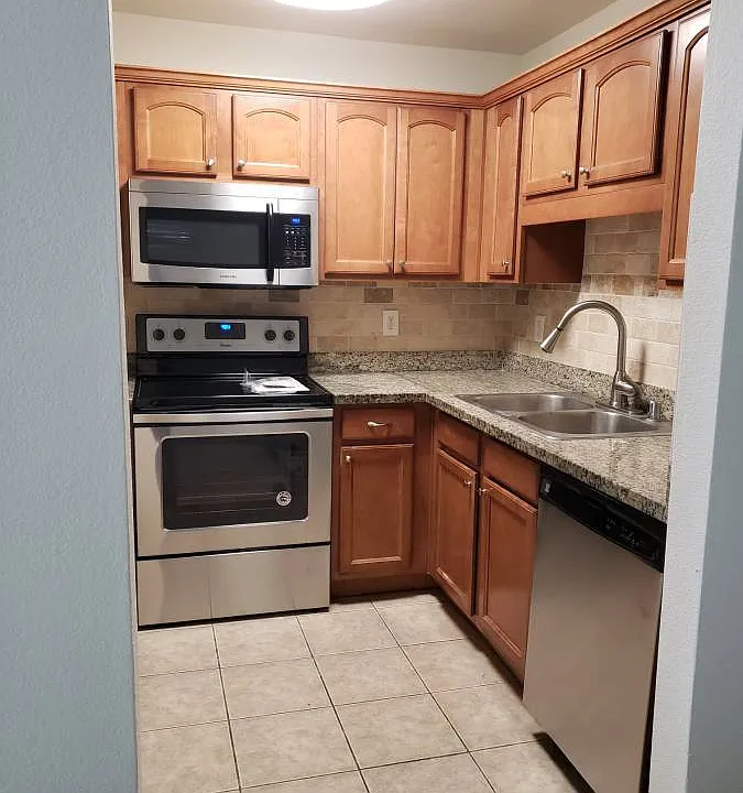 1350 N Escondido Blvd N #60
