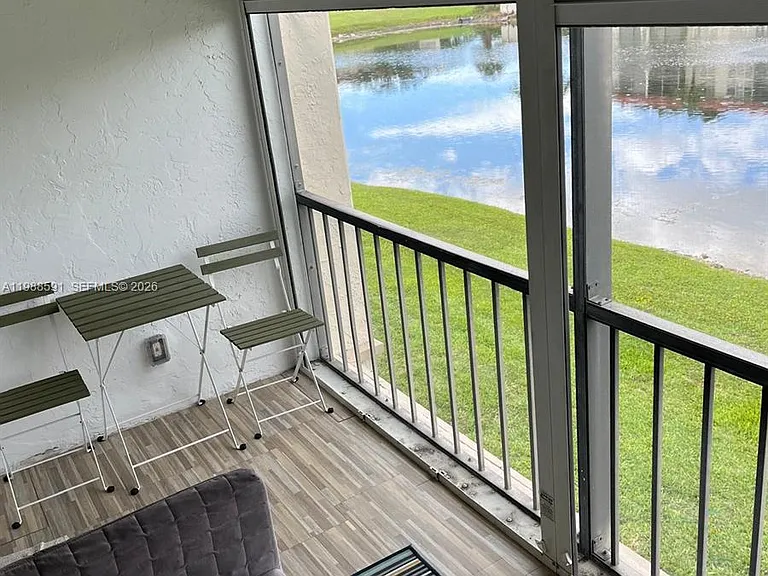 361 S Hollybrook Dr #206 — Photo 6