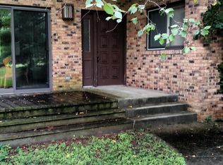 3862 Saint Andrews Dr, Mount Pleasant, MI 48858