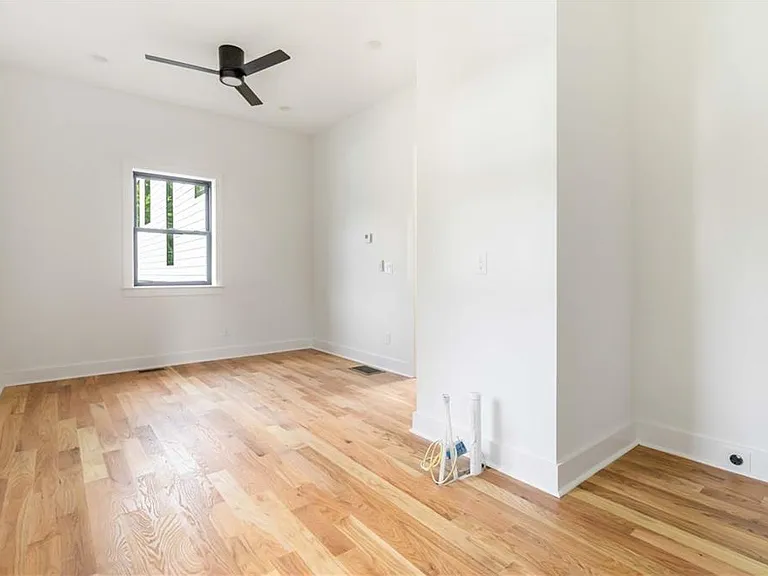 1554 Columbia Cir — Photo 48