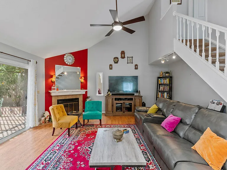 333 Lone Oak Dr — Photo 5