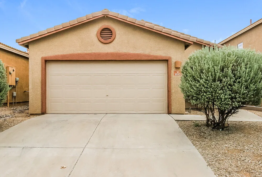 3 bed, 2.0 bath, 1409 sqft, $1,970 — Photo 1