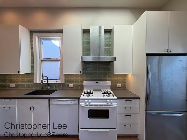 1566 Newcomb Ave — Photo 4