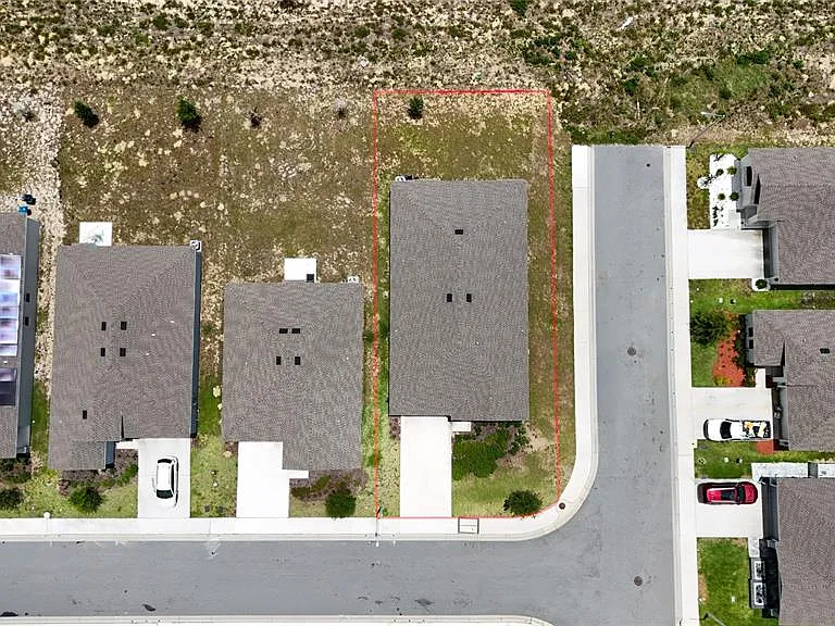 363 Loch Ct — Photo 11