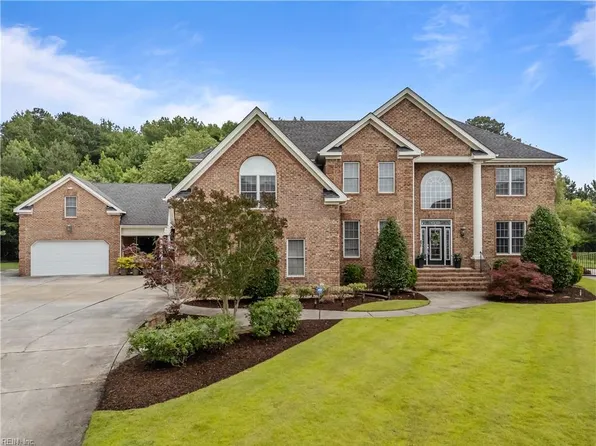 860 Greenfield Ln, Chesapeake, VA 23322