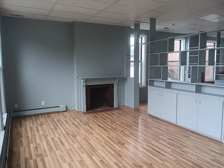 435 Main St #A — Photo 4