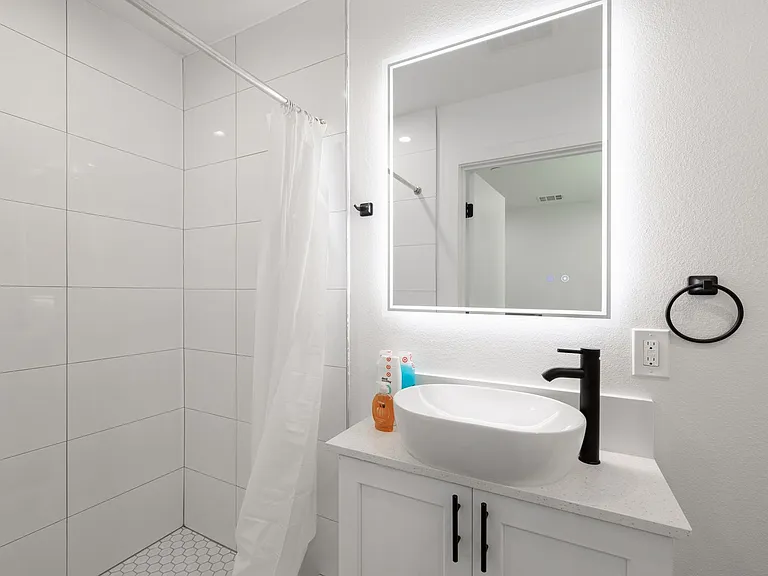 North Beverly 3507 S Budlong Ave — Photo 15