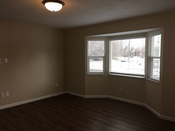 4th image of 2766 W 17th S