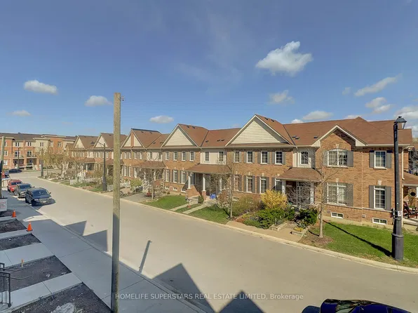 2635 William Jackson Dr #1309, Pickering, ON L1X 0C3
