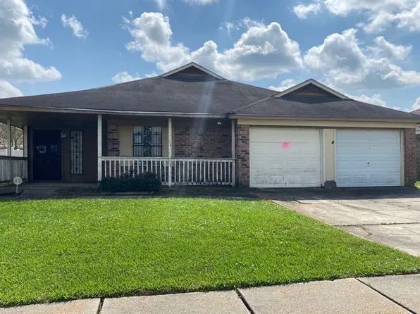 2224 Snowbird Dr, Harvey, LA 70058