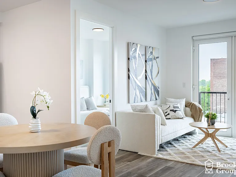 3009 Avenue I #5I — Photo 1