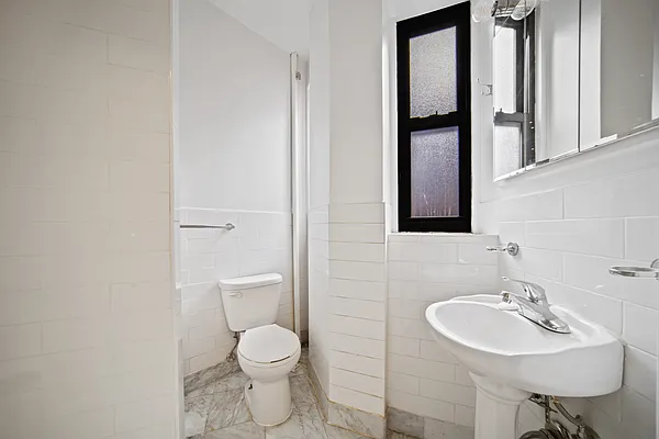 Rented by Bond New York | media 6