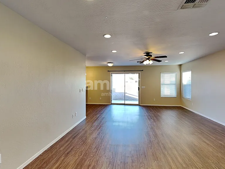 22644 W Adams Dr — Photo 4