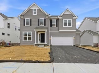 1056 Quarry Oak Dr, Grove City, OH 43123