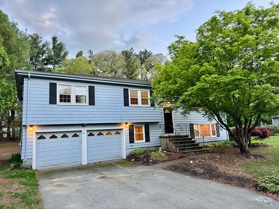 9 Brooks Rd