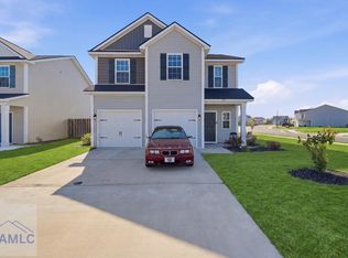 113 Battalion Ln, Hinesville, GA 31313