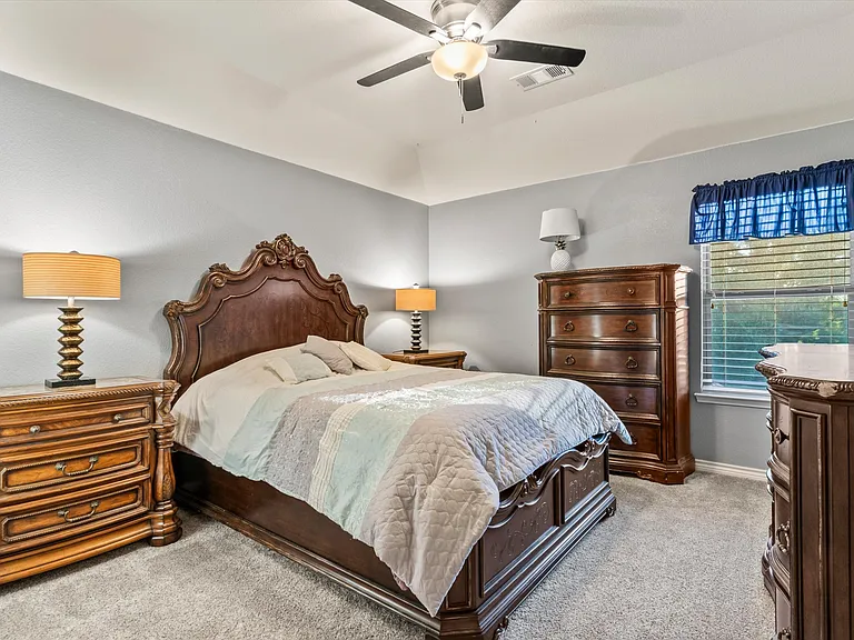 5733 Coleto Creek Cir — Photo 40