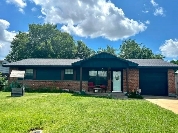 2308 NW 43rd St, Lawton, OK 73505