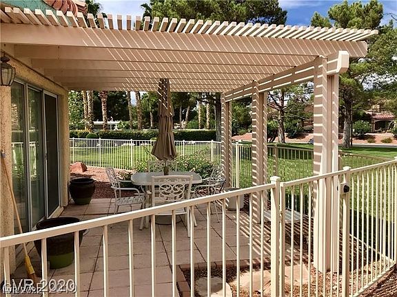 3rd image of 7260 Vista Bonita Dr