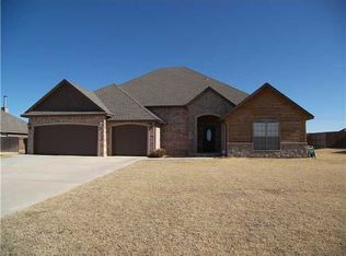 7940 Lindsay Ln, Edmond, OK 73025