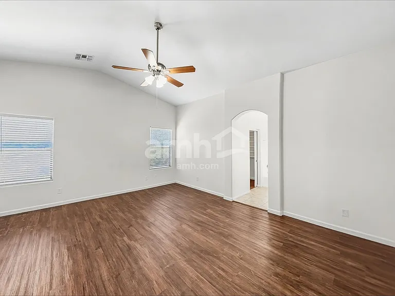 3910 E Hematite Ln — Photo 12