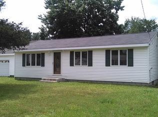 4 Hideaway Rd, Nashua, NH 03064