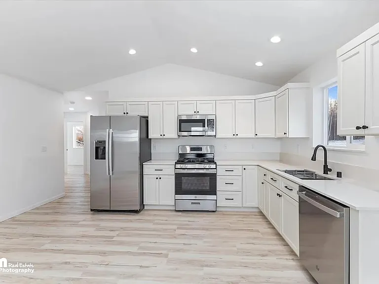 6760 W Queen Anne Ave #3 — Photo 9