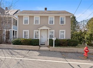 17 E Greenwich Ave, West Warwick, RI 02893