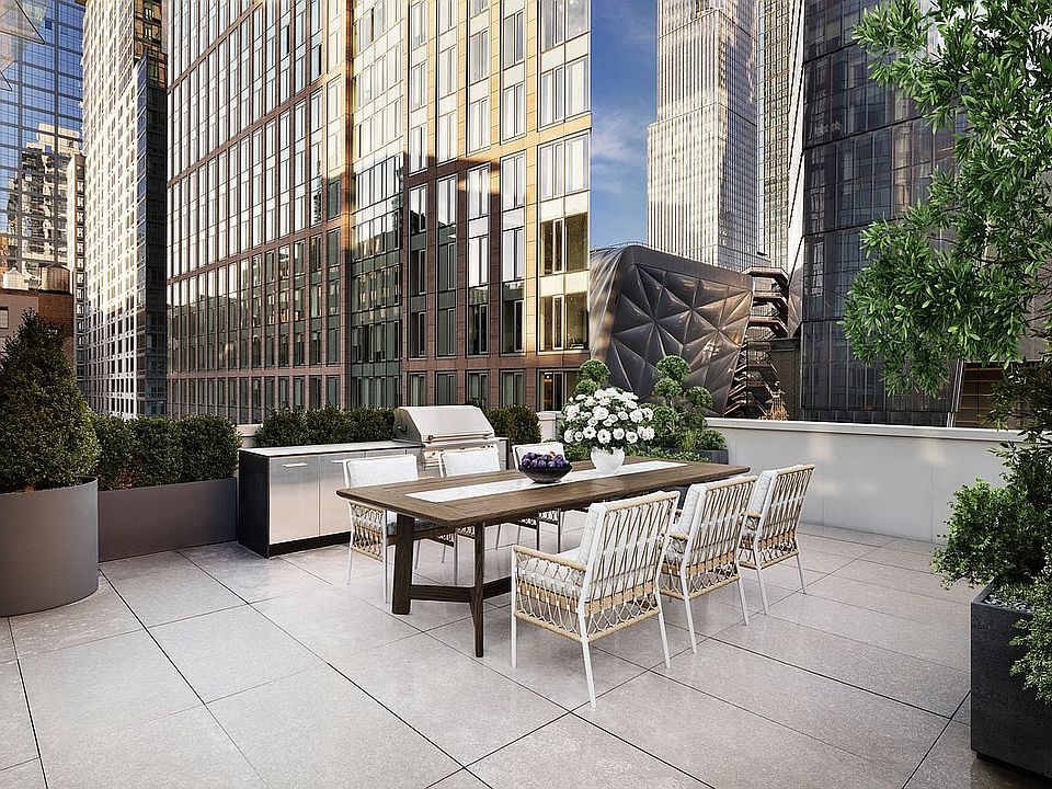 1st image of 515 W 29th St APT 7N