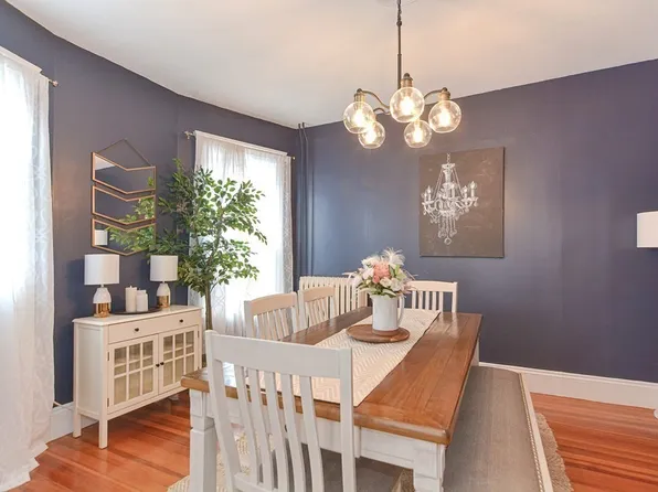 28 Pearl Ave #1, Winthrop, MA 02152