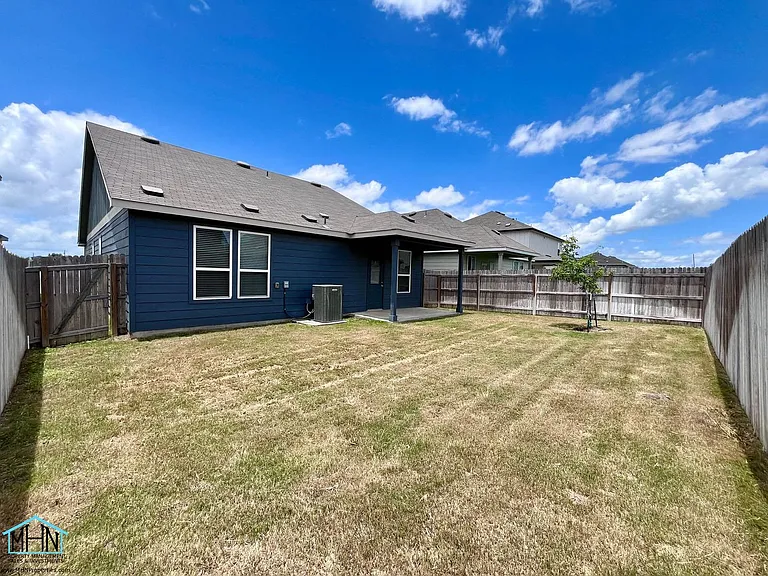 4105 Paddock Trl — Photo 24