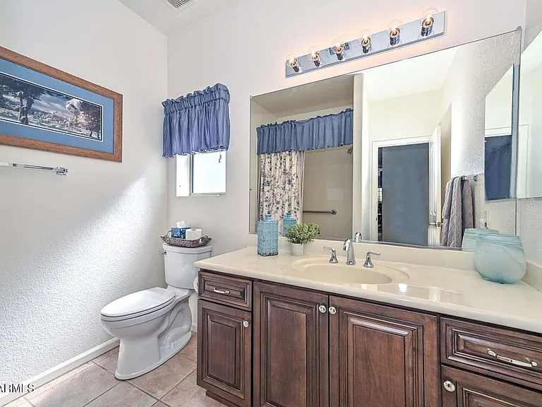 3171 N Palmer Dr — Photo 29