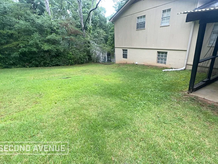 5421 Faucett Rd — Photo 10