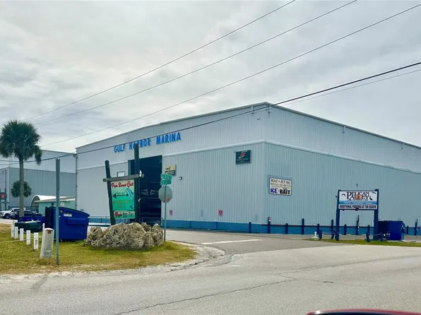 100 Circuit Rd #N-110, Nokomis, FL 34275