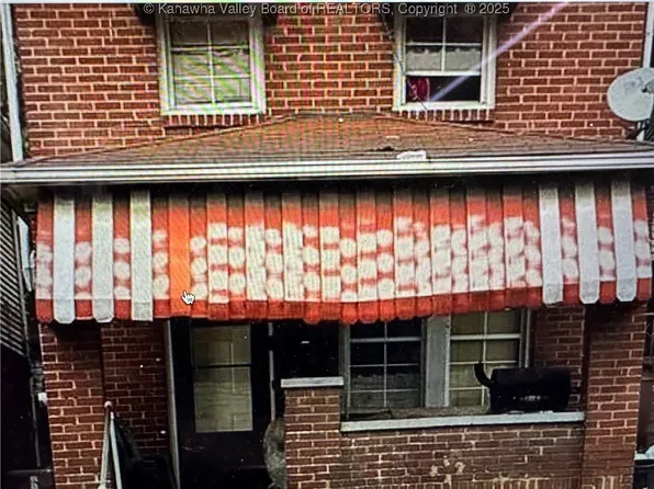 826 Washington St W, Charleston, WV 25302