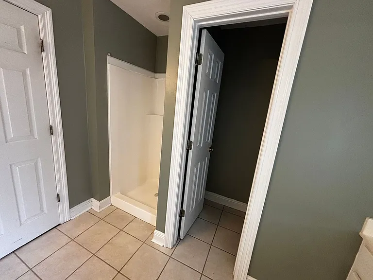 538 Brighton Cir — Photo 12