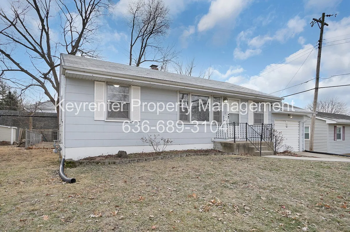 Building Photo - 236 S Cadillac Dr