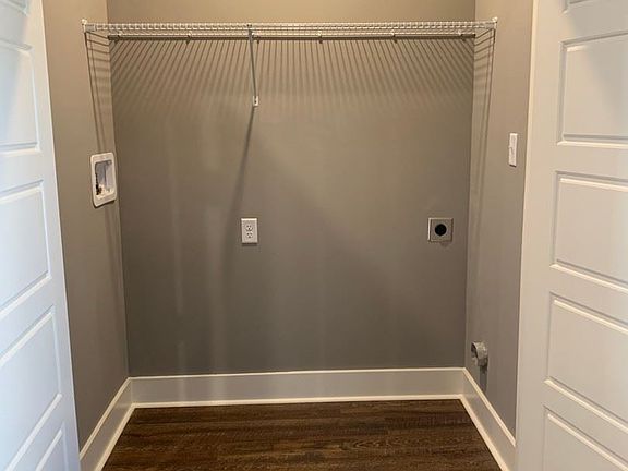 4th image of 2940 Highway 31 W APT B103