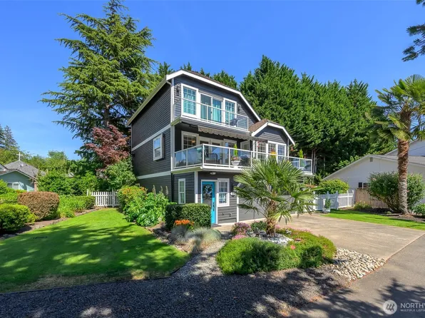 101 NE Wagon Wheel Road, Belfair, WA 98528