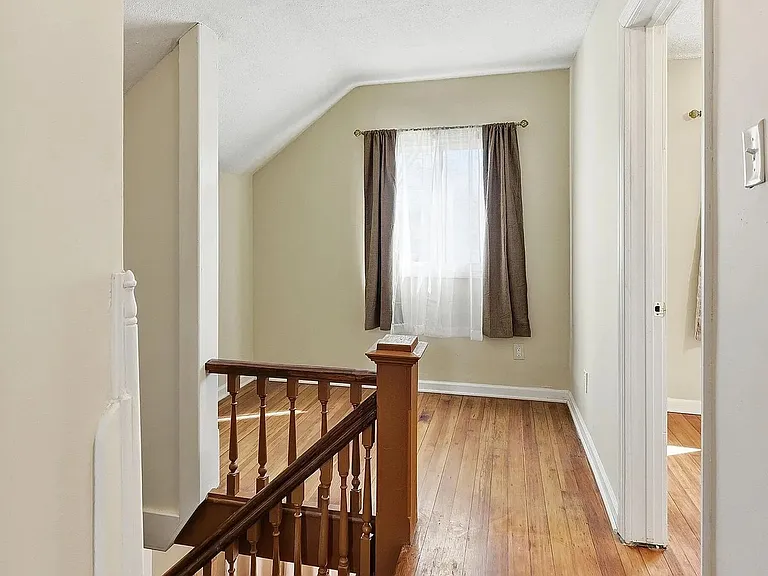 1620 S 9th St — Photo 30