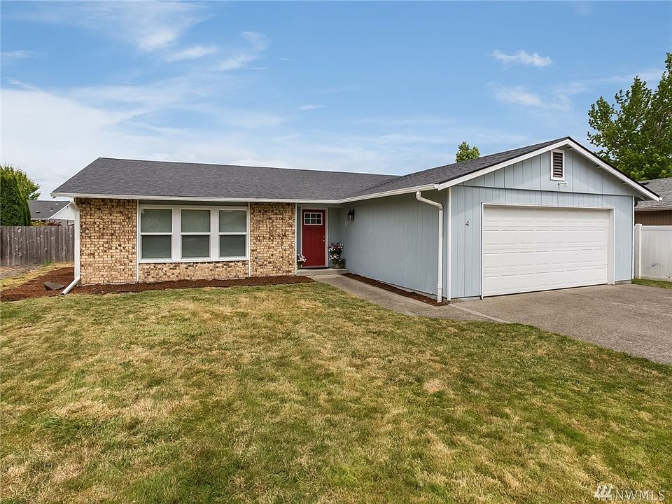 1st image of 4 Cottonwood Pl
