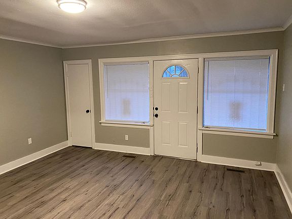 3rd image of 1303 W 34th Ave